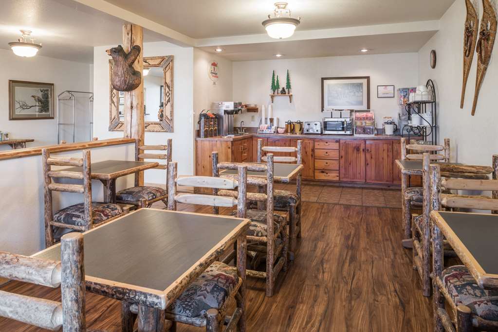 Super 8 By Wyndham Kalispell Glacier National Park Restaurant photo